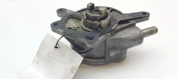 Mercedes-Benz E W211 Vacuum pump A6422300165 6422300165