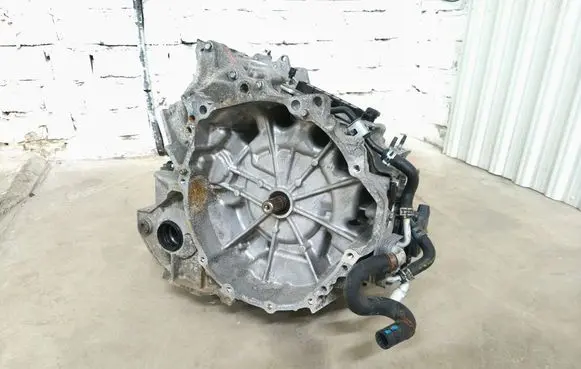 Toyota Prius (XW50) Automatic gearbox 3090047100 3090047090