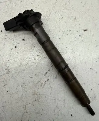 Audi A6 S6 C6 4F Fuel injector 03L130277 0445116