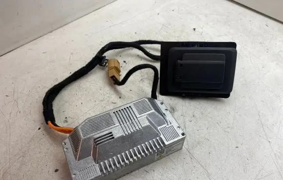 Cupra Formentor Voltage converter inverter 3F0907155