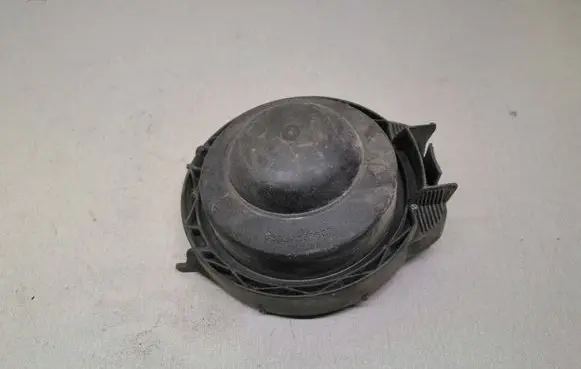 Headlight/headlamp dust cover