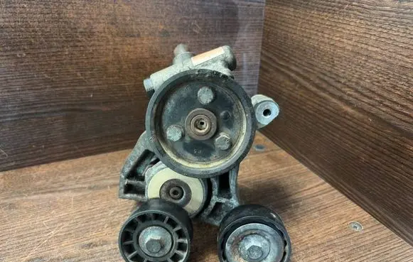 Iveco Daily 3rd gen Power steering pump 504134868 26115970