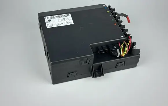 Mercedes-Benz S W221 Battery control module A2215400401 A2215458232 A2214420655