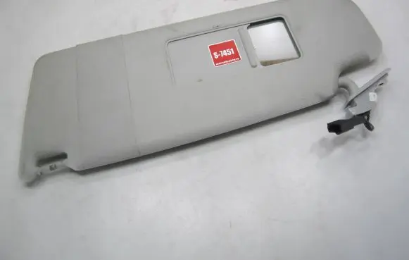 Volkswagen Golf V Sun visor 1K0857551 3575M