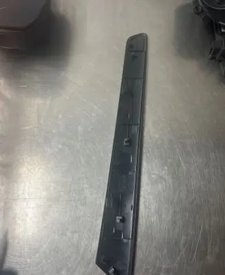 Volkswagen Jetta VI Front door trim bar 5C6867440A