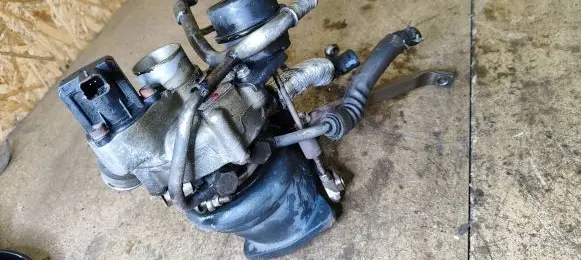 Peugeot 308 Turbo K030121 3093360