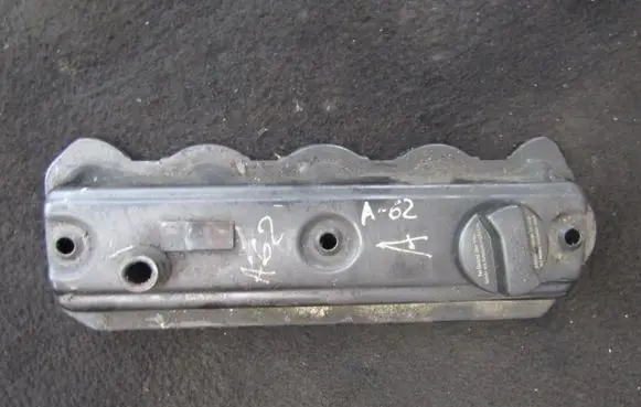 Volkswagen Golf III Rocker cam cover 