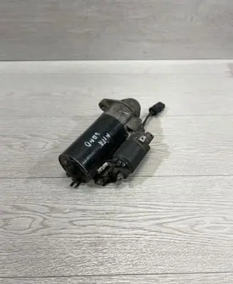 BMW 5 E39 Starter motor 1729982