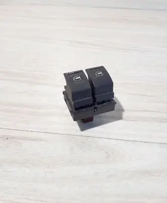 Volkswagen Touran I Electric window control switch