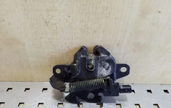 Toyota Avensis T270 Engine bonnet/hood lock/catch