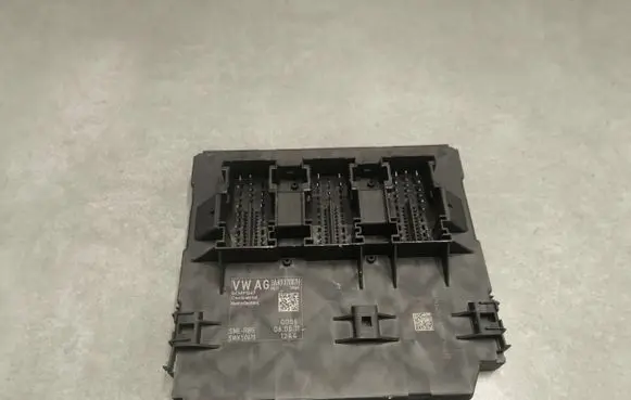 Volkswagen PASSAT B7 Comfort/convenience module 3AA937087H
