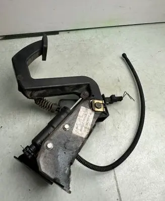 Mercedes-Benz Vito Viano W639 Clutch pedal A6392901201 03W50ZGS006