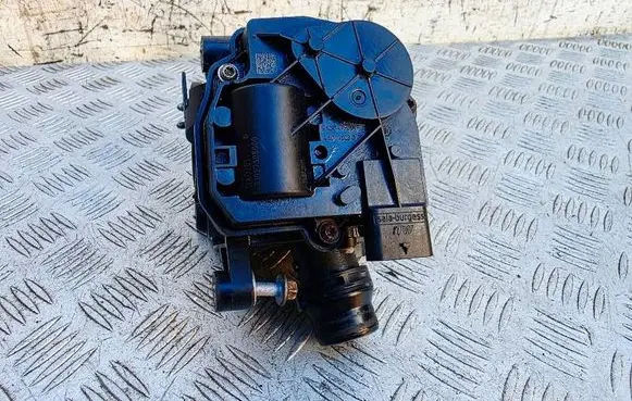 BMW 2 F22 F23 Thermostat/thermostat housing 7644811 11537644811 DAD201