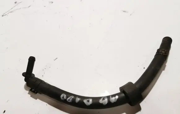 Mercedes-Benz B W245 Coolant pipe/hose 107777T