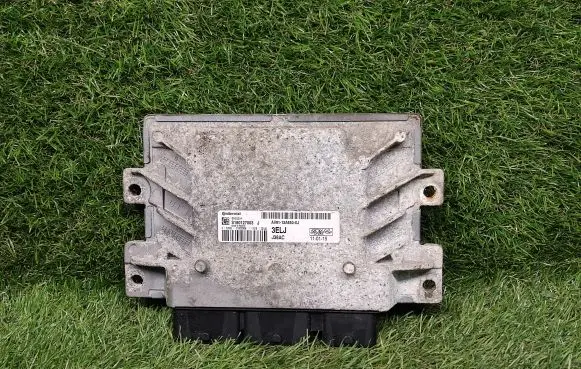 Ford C-MAX II Engine control unit/module ECU AV6112A650XJ 21550906
