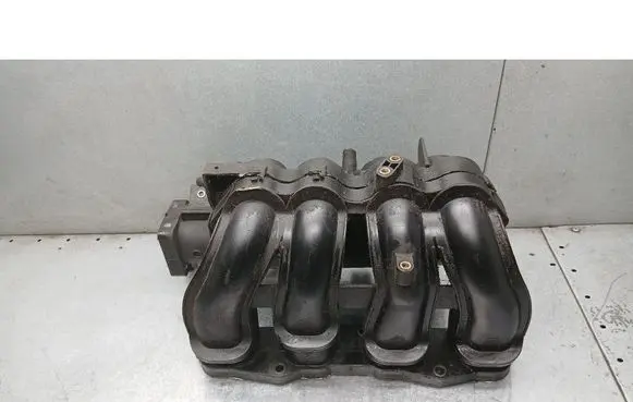Nissan X-Trail T30 Intake manifold 
