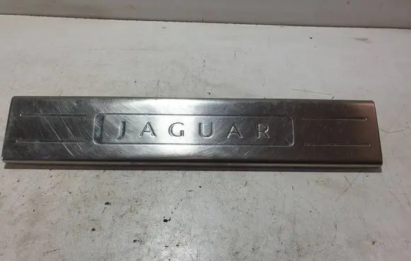 Jaguar XJL Front sill trim cover AW9313201
