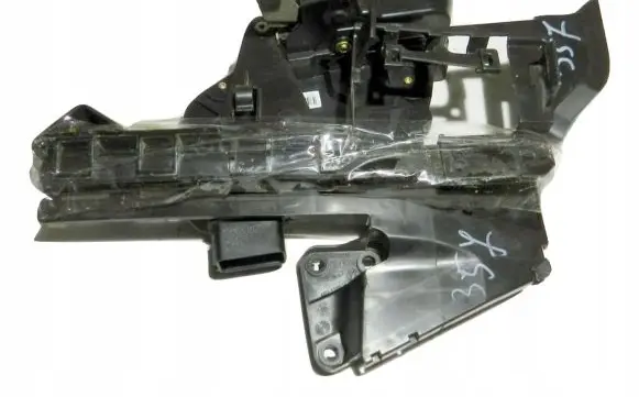 Ford Focus Rear door lock 4M5AR26412EB
