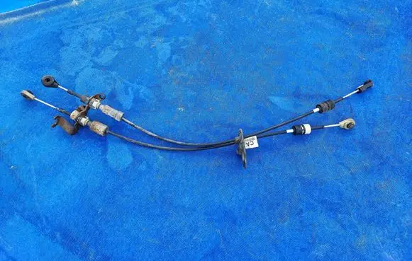 Gear shift cable linkage
