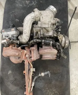 BMW 5 F10 F11 Turbo 8508099 8506092