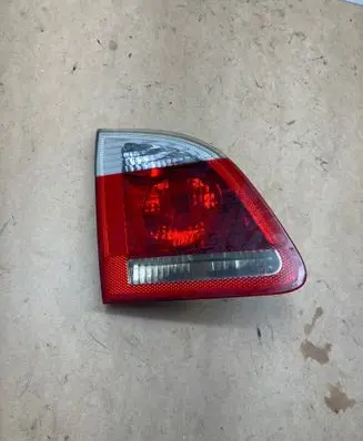 Tailgate rear/tail lights