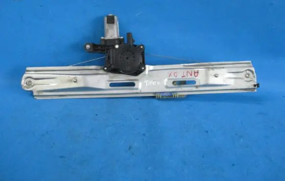 Fiat Tipo Front door electric window regulator 00521304350