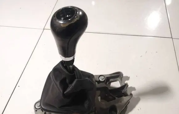 Mercedes-Benz A W169 Gear shifter/selector A1693600409