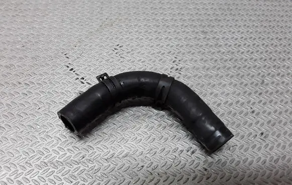 Nissan Terrano Breather hose/pipe 