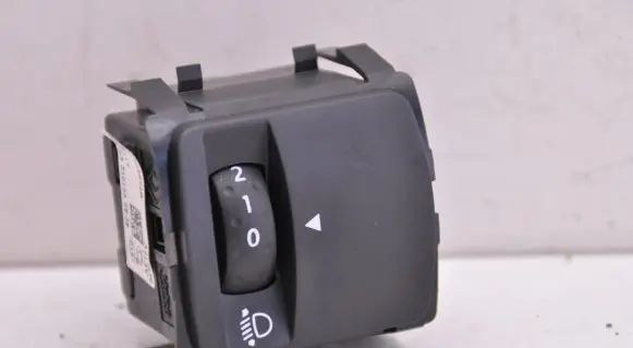 Dacia Sandero III Headlight level height control switch 251902972R
