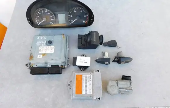 Mercedes-Benz Sprinter W906 Engine ECU kit and lock set A6461501877 0281014346