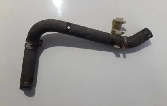 Honda CR-V Engine coolant pipe/hose