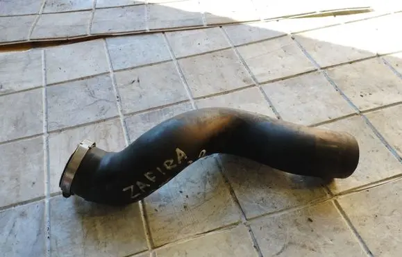 Opel Zafira A Intercooler hose/pipe