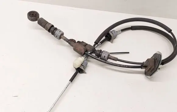 KIA Sportage Gear shift cable linkage 3U3001J18