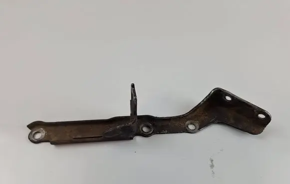 Mercedes-Benz E W212 Engine mounting bracket A6510962740