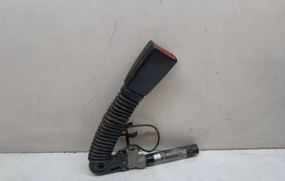 BMW 5 F10 F11 Front seatbelt buckle 9115306