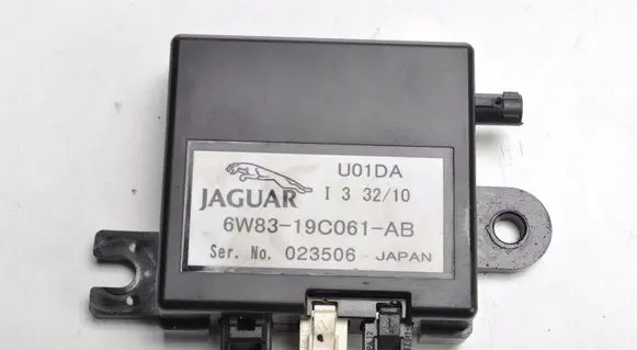 Jaguar XK - XKR Antenna control unit 6W83-19C061-AB