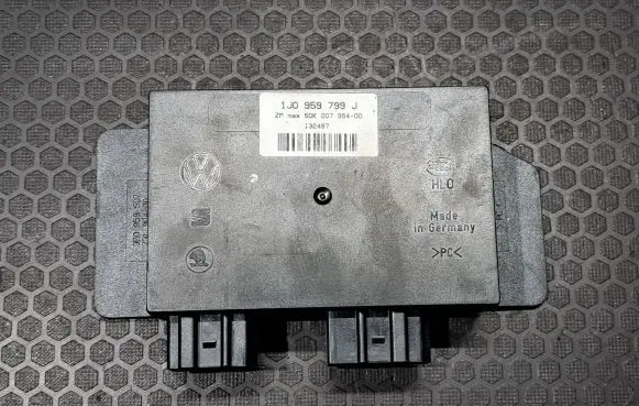 Volkswagen PASSAT B5 Comfort/convenience module 1J0959799J