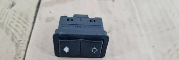 BMW 5 E39 Electric window control switch 8368974