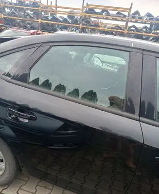 Ford Mondeo MK IV Sliding door window/glass 