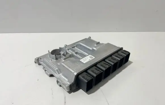 BMW X7 G07 Engine control unit/module 7102358 7100385