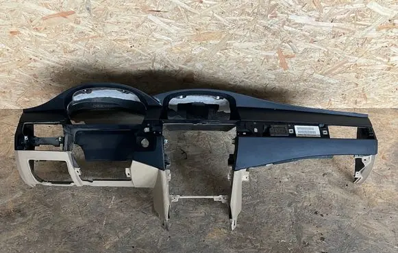 BMW 5 E60 E61 Dashboard