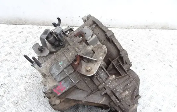 Mitsubishi Colt Manual 5 speed gearbox P2500A223 T003056207