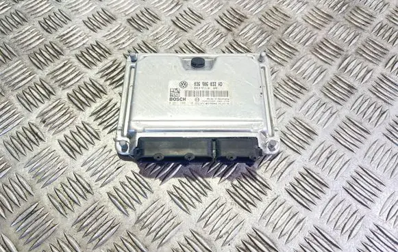 Volkswagen Golf Plus Engine control unit/module 036906032AD