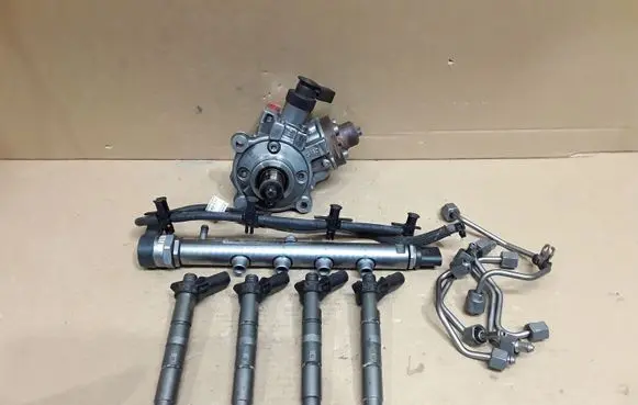 Mercedes-Benz E W213 Fuel injectors set A6540700187 0445117048 0445010736