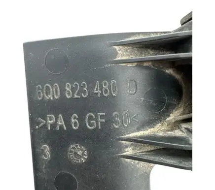 Volkswagen Polo IV 9N3 Engine bonnet/hood lock/latch loop/hook 6Q0823480D