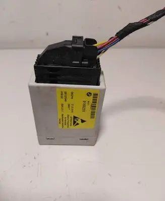 BMW 5 E60 E61 Center console control module 9183233 398077 28137346
