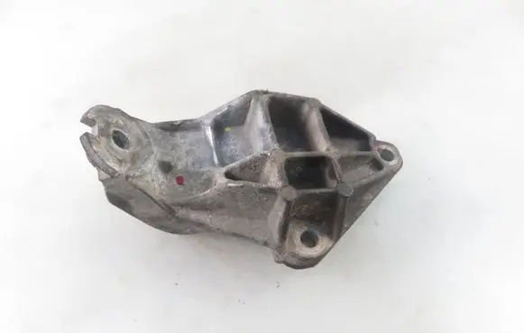 Saab 900 Gearbox mounting bracket 4395281