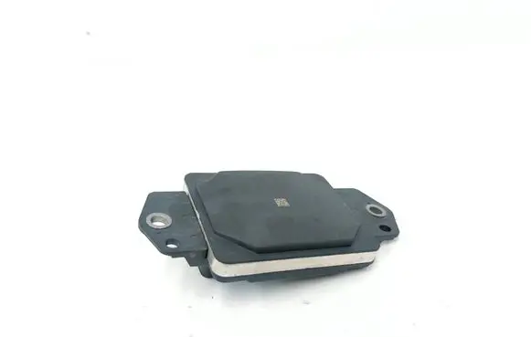 Toyota RAV 4 (XA50) Distronic sensor radar 882100R040