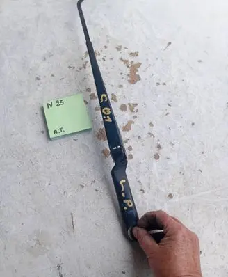 Skoda Octavia Mk1 (1U) Front wiper blade arm 54655456