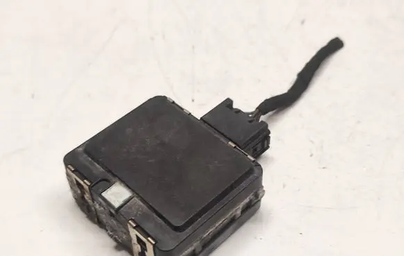 Tesla Model S Distronic sensor radar 103822400A 39R05111